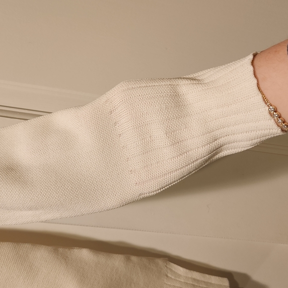 Dana Top - Picture 3 of 6